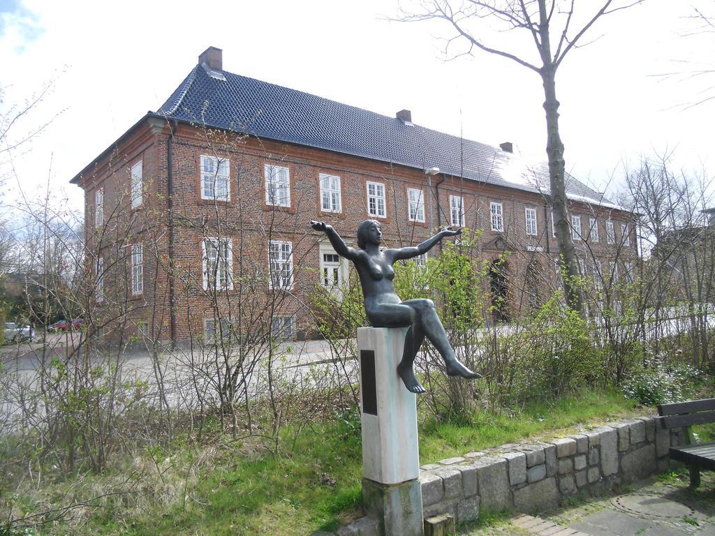 Hotel Pelli Hof Rendsburg By Tulip Inn Екстер'єр фото