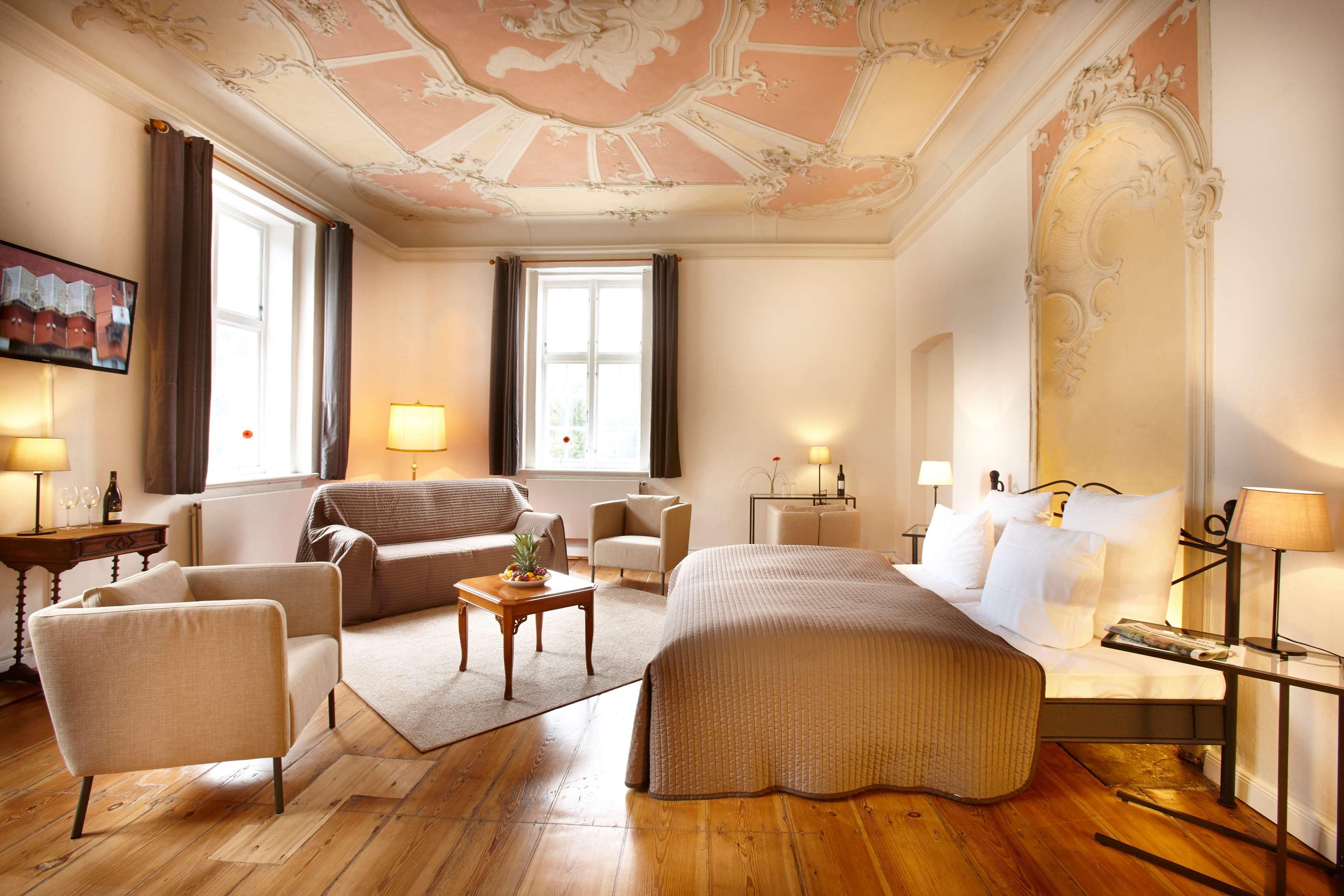 Hotel Pelli Hof Rendsburg By Tulip Inn Екстер'єр фото