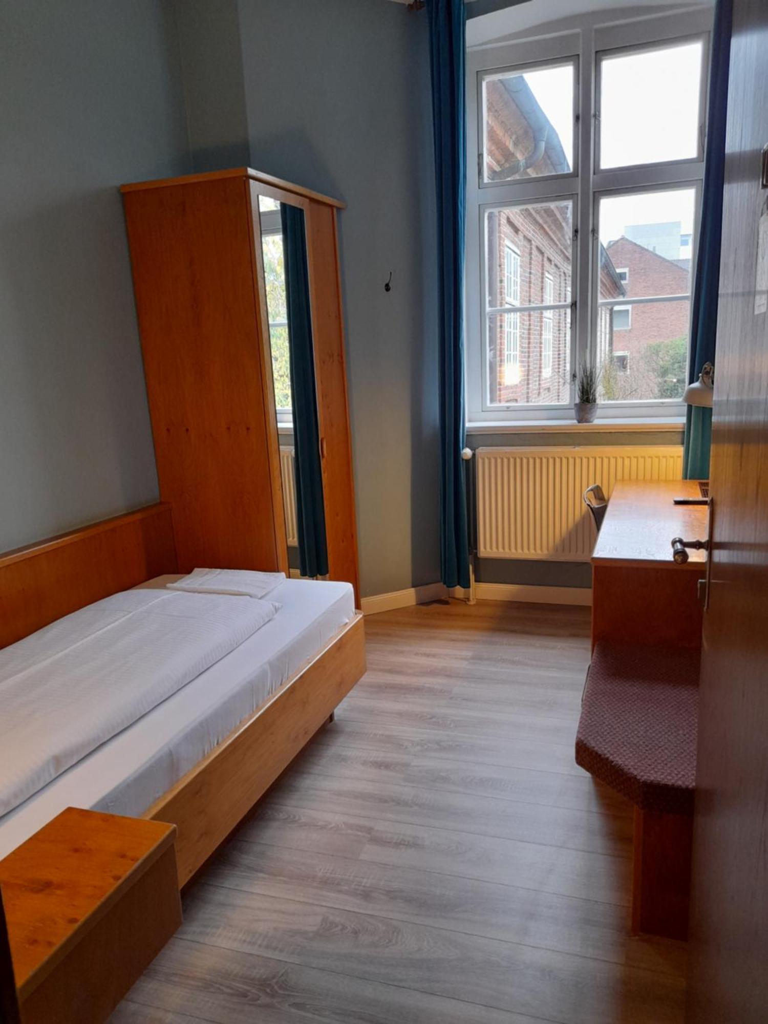 Hotel Pelli Hof Rendsburg By Tulip Inn Екстер'єр фото